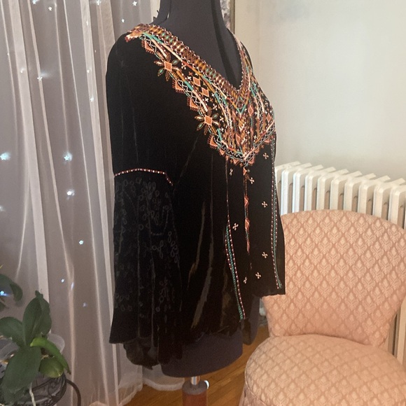 Johnny Was Velvet Top - Picture 4 of 7